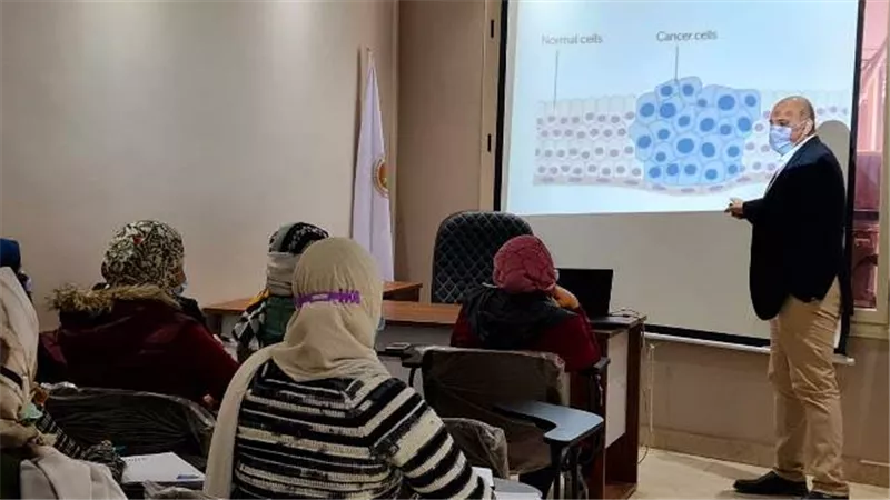 تنفيذ أولي محاضرات الدورة التدريبية لأطباء الأورام والصيادلة بمستشفيات صحة الشرقية