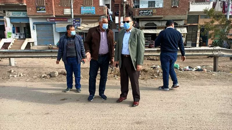محافظ الشرقية يؤكد على إزالة الاشغالات ورفع التراكمات باحياء مدينة الزقازيق