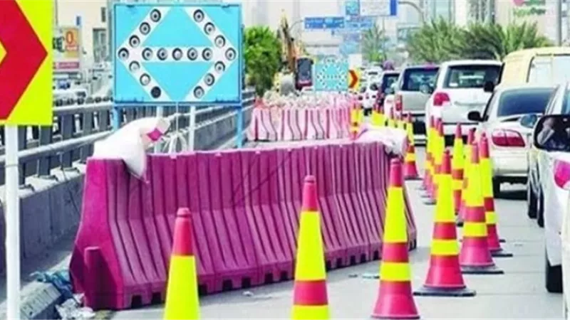 تحويلات مرورية بميدان الزهراء ومحور المشير لتنفيذ أعمال محطة مياة بمدينة نصر