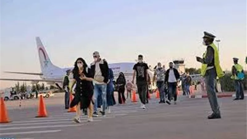 المغرب يوقف الرحلات الجوية مع مصر و الجزائر