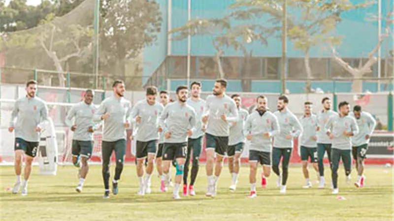الخطيب يحفز لاعبي الأهلي قبل لقاء كلوب