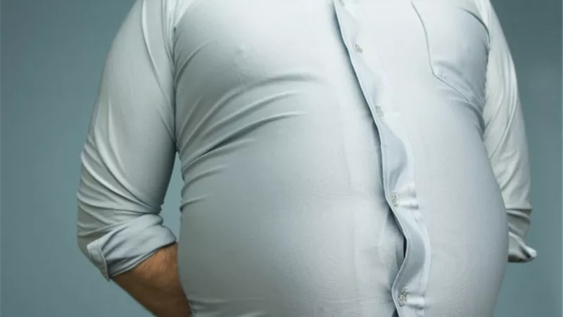 استشاري: الكرش يؤدي إلى الإصابة بالقلب والزهايمر