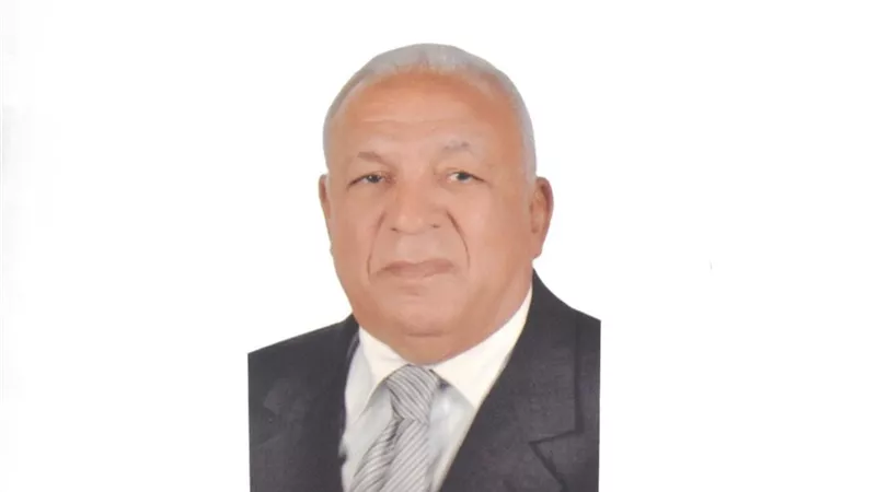 رئيس شعبة العدد والآلات بغرفة القاهرة ينعي شيخ العطارين