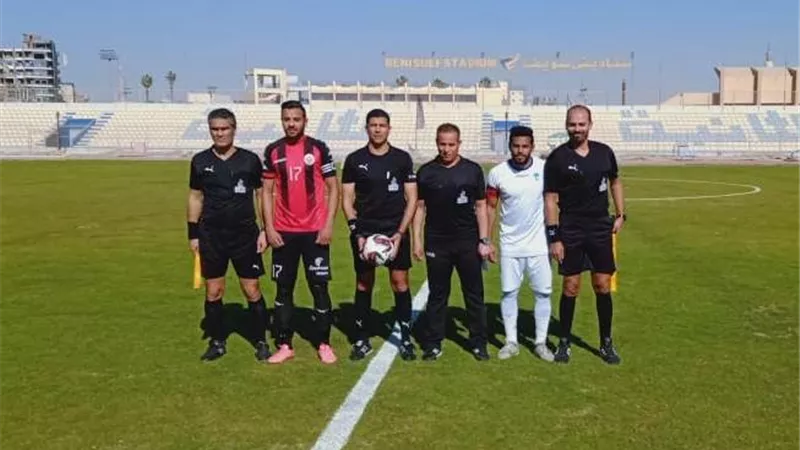دقيقة حداد على ارواح ضحايا حادث بنى سويف والحكمين قطب ومكرم