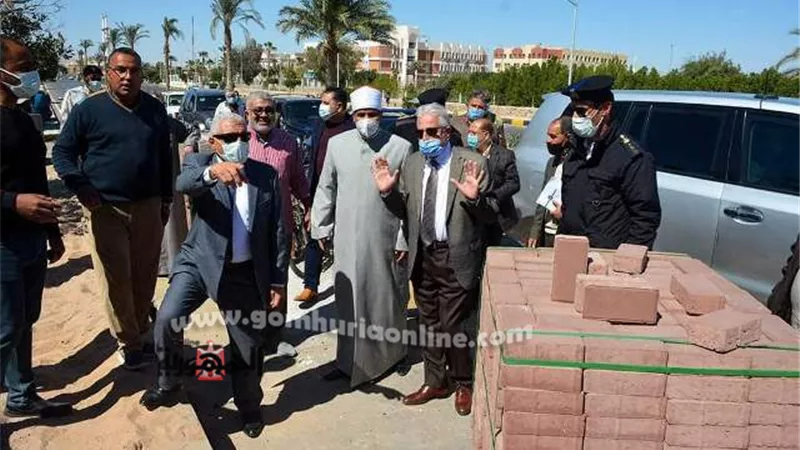 محافظ جنوب سيناء يتابع جولاته بمدينة الطور في اطار الاستعداد للعيد القومي للمحافظة