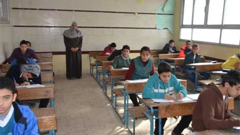 انطلاق الامتحان الموحد لطلاب الشهادة الاعدادية 2020-2021