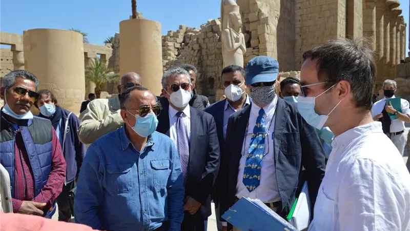 اللجنة العليا للمركز المصرى الفرنسي لدراسة معابد الكرنك تناقش خطة أعمال الموسم القادم