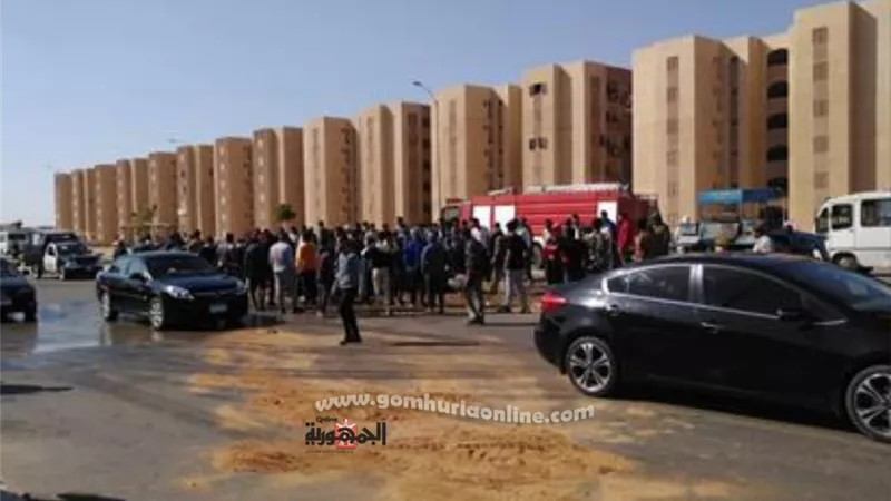 بالصرو.. الحماية المدنية تدفع بسيارتين اطفاء للسيطرة على حريق سيارة بدائرة قسم شرطة ثالث العاشر من رمضان