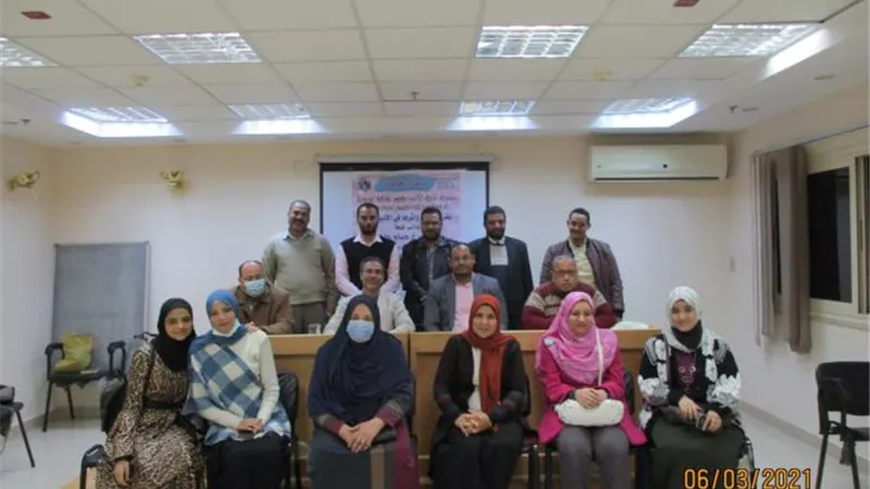 نادى أدب أسيوط يلقى الضوء على نظرية النظم وأثرها فى الأدب العربى.. بالصور