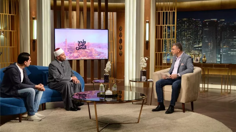 الأربعاء.. عمرو الليثى يحتفل بذكرى الإسراء والمعراج فى 