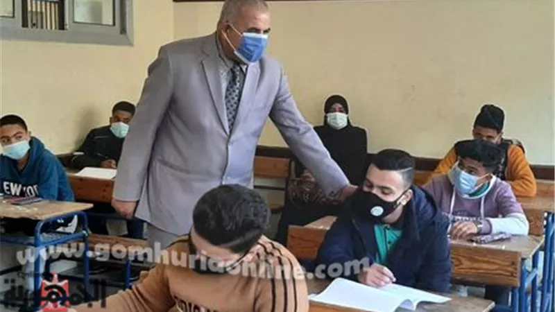 ٢٩١٢٧ طالب وطالبة يؤدون امتحانات نصف العام للشهادة الإعدادية بدمياط