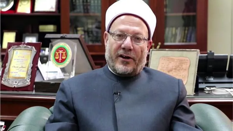 مفتي الجمهورية: الإسلام يكرم المرأة ويمنحها كافة حقوقها المشروعة ويعدها شريكًا أساسيًّا في تحقيق البناء والتنمية