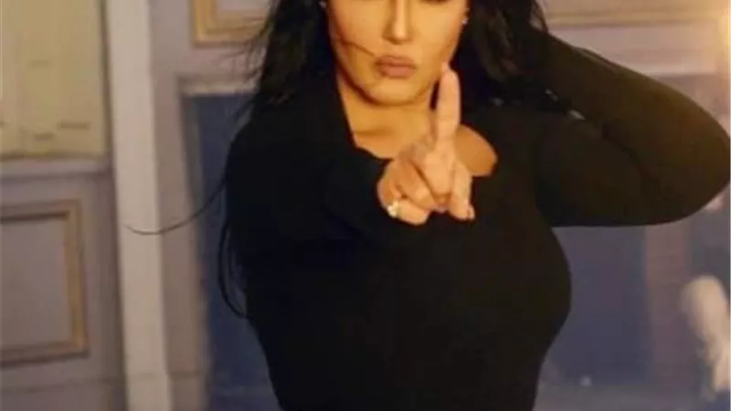 سمية الخشاب.. بتستقوى