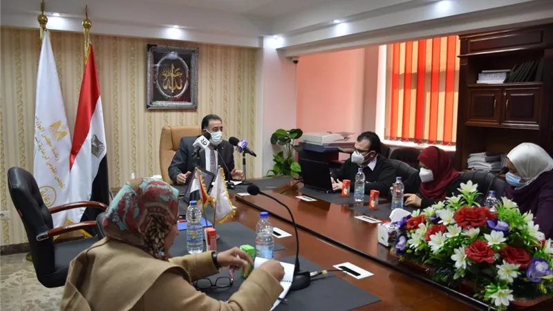 أمين عام القومي لأسر الشهداء يعقد مؤتمراً صحفياً بمناسبة يوم الشهيد