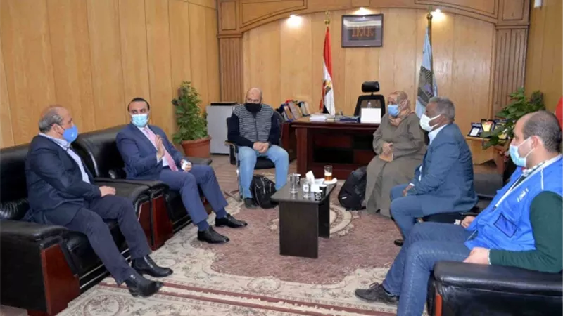 نائب محافظ الأقصر يلتقى وفد برنامج الأغذية العالمى