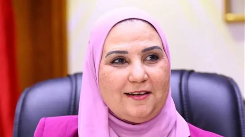 وزيرة التضامن: إطلاق تطبيق إلكتروني للهواتف يساعد 