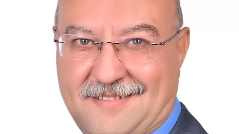 20 % تخفيضات في هدايا عيد الأم.. والملوني: فرصة جيدة لزيادة المبيعات
