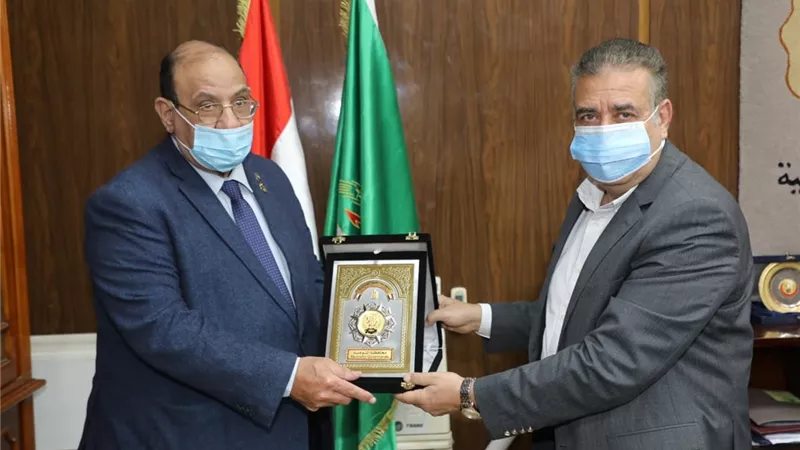 محافظ المنوفية يستقبل رئيس الإتحاد العام للجمعيات والمؤسسات الأهلية