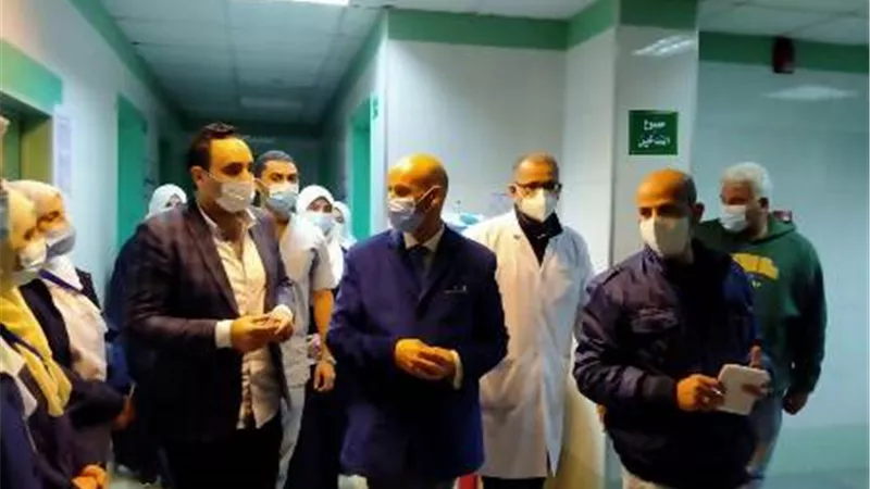 وكيل وزارة الصحة يتفقد سير العمل بمستشفى ههيا المركزى.. بالصور