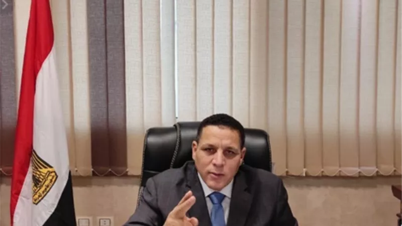 احمد محسن: يوم الشهيد يجسد تضحيات القوات المسلحة والجيش الأبيض في الأزمات والحروب