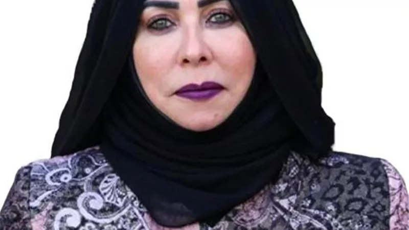 الأفاعي البشرية ونحن