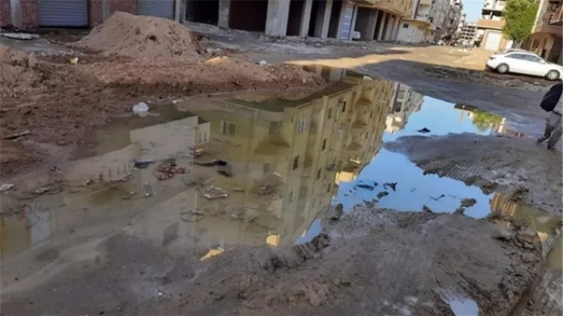 الحي الراقي بالغردقة يغرق فى مياه الصرف الصحي