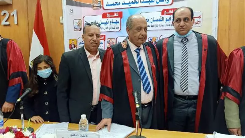 سكرتير مدينة برج البرلس حصل علي الماجستير في إدارة الأعمال بامتياز