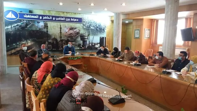 نائب محافظ دمياط يعقد اجتماعًا لمناقشة تطوير المراكز التكنولوجية