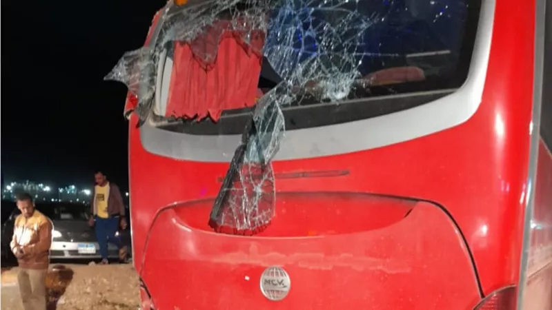 بالاسماء .. مصرع وإصابة 27 شخصا بحادث انقلاب أتوبيس بطريق السخنة