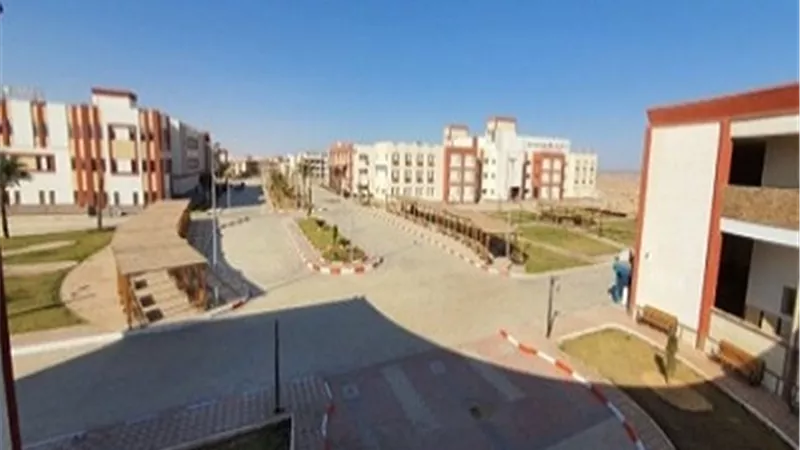التعليم العالي تستعرض تقريرًا ميدانيًا لمتابعة مشروعات جامعة أسوان بتكلفة 2.23 مليار جنيه