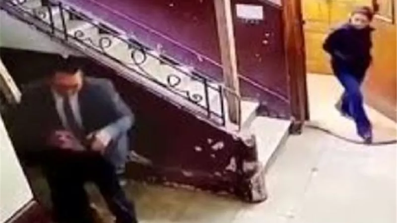 سماع اقوال طفلة تحرش المعادى وصرفها من سراىا النيابة