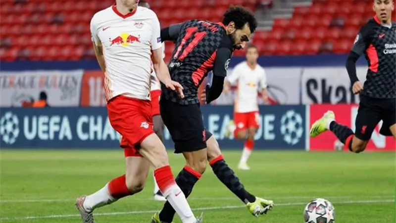 صلاح أساسيا في تشكيل ليفربول لمواجهة لايبزج بدوري الأبطال