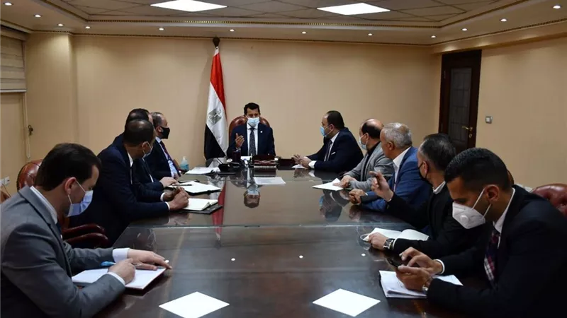 وزير الرياضة يتابع الاستعدادات الخاصة بإستضافة مصر لبطولة العالم للسلاح