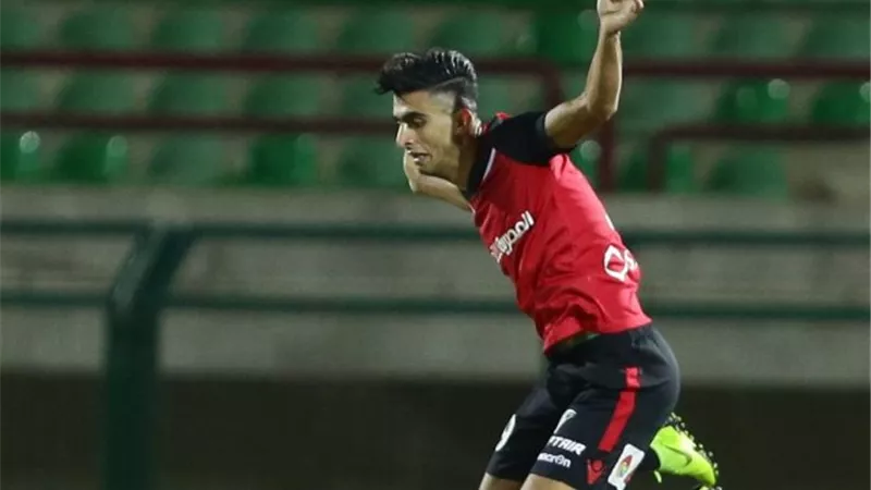 أحمد سمير: كأس افريقيا بين الاهلى والزمالك.. وهدفى العودة للمنتخب