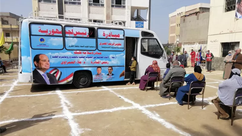 محافظ الغربية :استمرار القوافل الطبية ضمن مبادرة حياة كريمة-صور