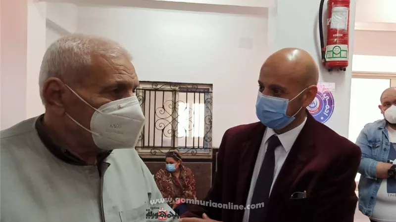 تطعيم ٤١٢ مواطنا بلقاح كورونا بمكتب صحة ثان الزقازيق