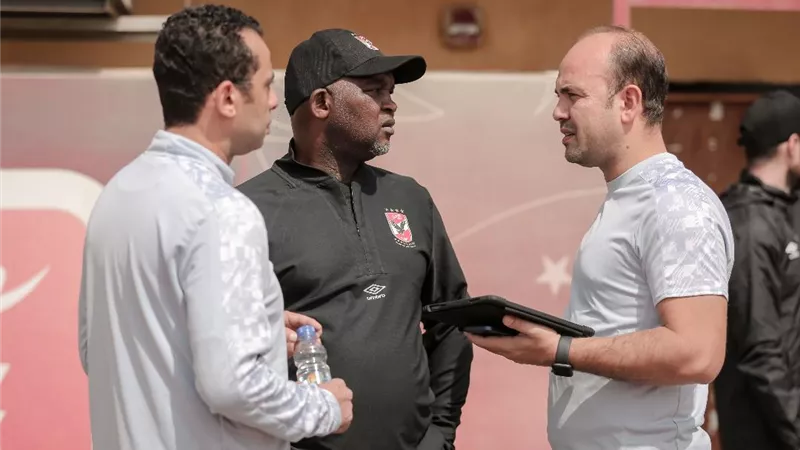 تفاصيل جلسة موسيمانى مع طبيب الاهلى