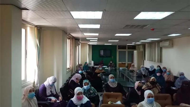 مدير التأمين الصحى يجتمع مع هيئة التمريض ورئيساتهن بالشرقية ويكرم المتميزات