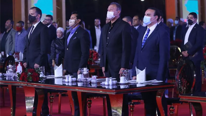 مجلس إدارة النادي يفتتح 