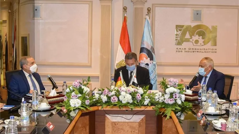 اتفاق على دراسة الجدوى النهائية لإنشاء مصنع إطارات المركبات بجميع أنواعها
