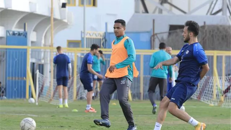 بمشاركة مجدي والمحمدي ..الإسماعيلي يستعد للطلائع تحت أنظار ابوجريشة والعمدة .صور