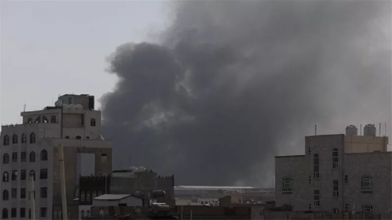 الحوثيون يكشفون عدد ضحايا حريق مركز احتجاز للمهاجرين في صنعاء