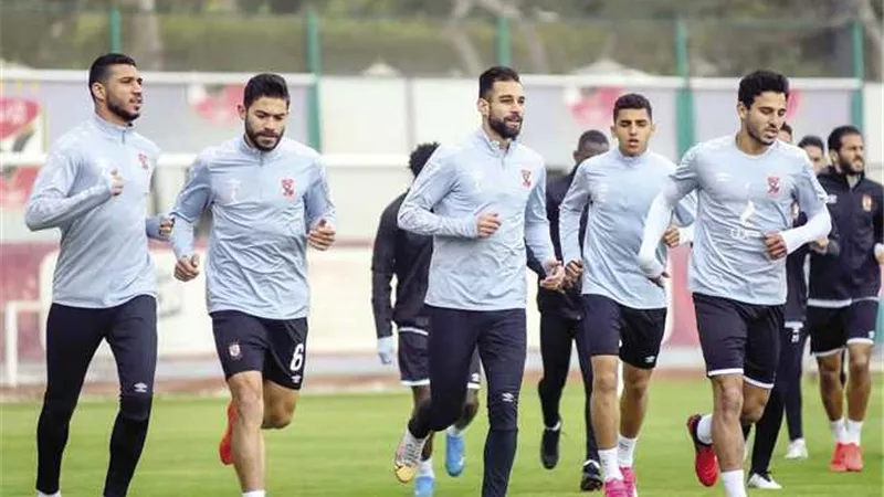 موسيمانى يعقد محاضرة للاعبى الاهلى قبل السفر الى الكونغو