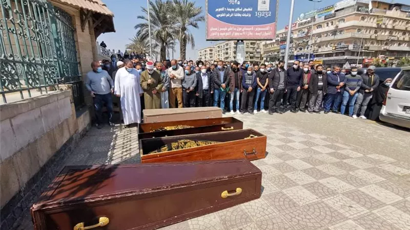 تشييع جثمان الكاتب الصحفي عباس الطرابيلي من مسجد الحصري
