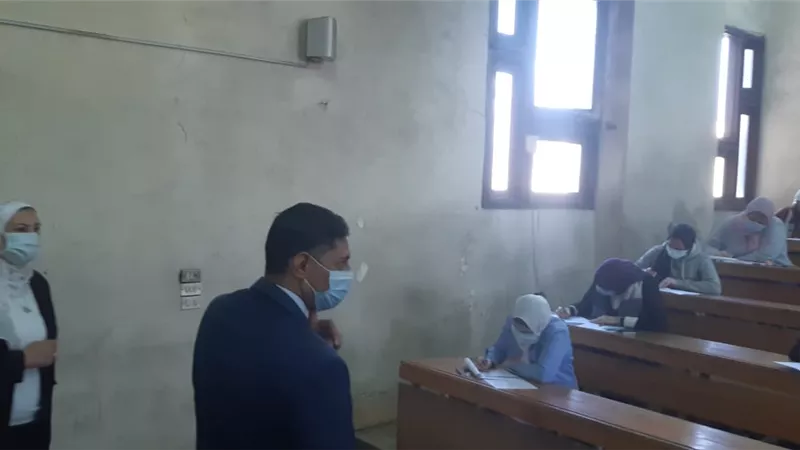 ألسن عين شمس تواصل إجراءاتها الإحترازية خلال امتحانات الفصل الدراسي الأول
