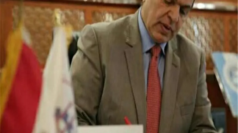 القوى العاملة تكشف عن 9 مخالفات في مصنع الملابس الجاهزة المحترق بالعبور