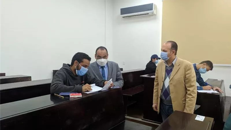 عبد القادر يتابع امتحانات جامعة بنى سويف التكنولوجيه فى اسبوعها الثالث