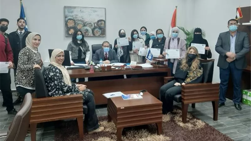 كلية الطب بجامعة بدر تكرم الطلاب المتفوقين فى مسابقة الأفكار المبتكرة.. بالصور والأسماء