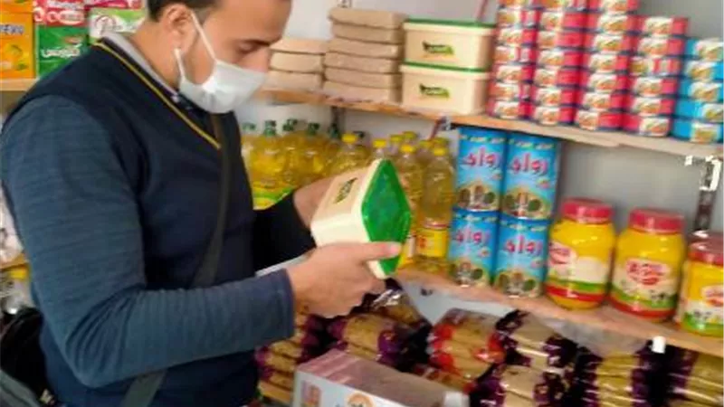غلق 18 منشأة غذائية وإعدام 4 اطنان أغذية فاسدة بالشرقية