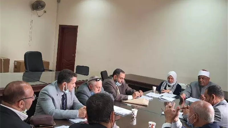 الصعيدى وعباس يجتمعان لوضع ضوابط إجراءات تسجيل رسائل الماجستير قسم الشريعة
